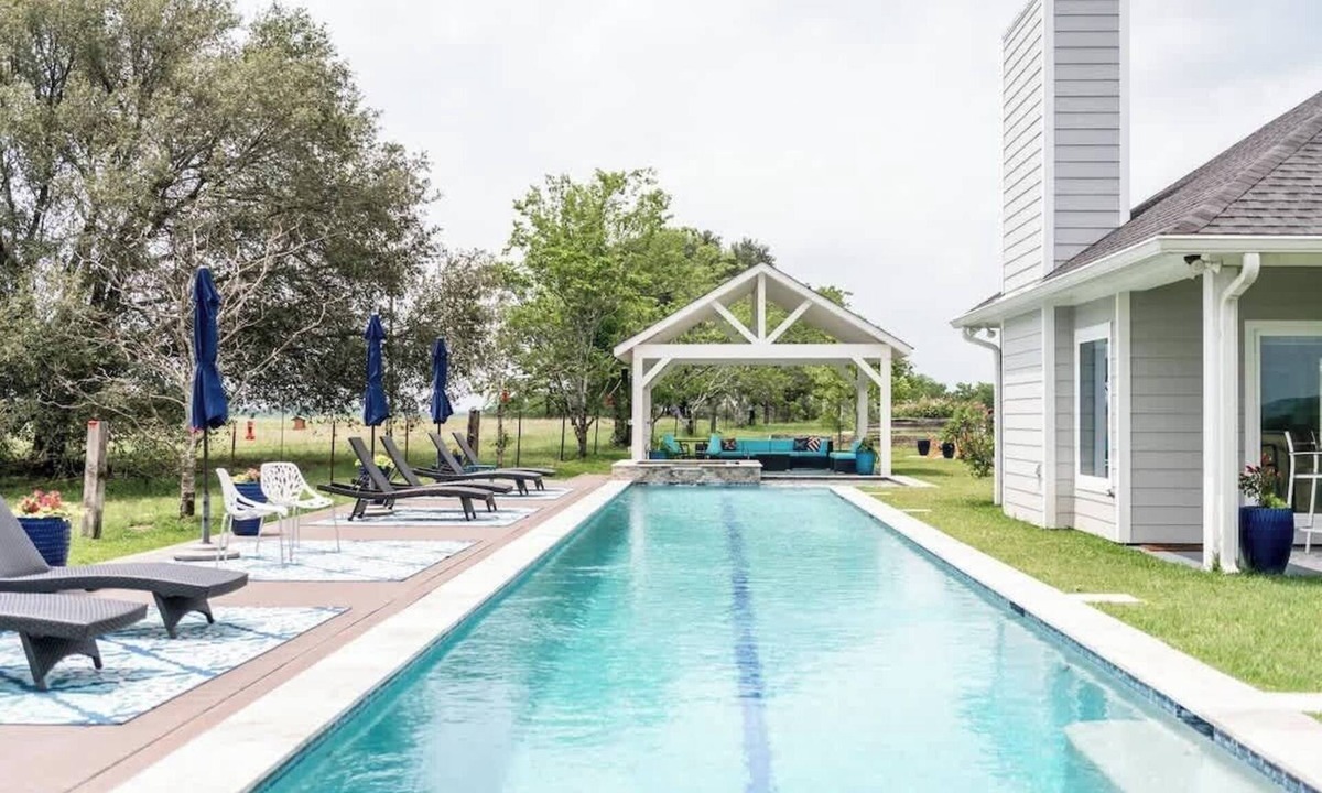 Burton House | Luxury Burton Escape | Pickleball + Pool + Hot Tub