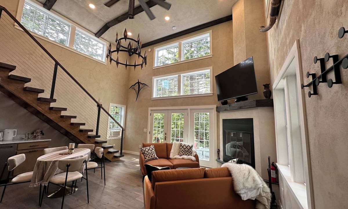 Bass Harbor House | Luxury cabin vc home