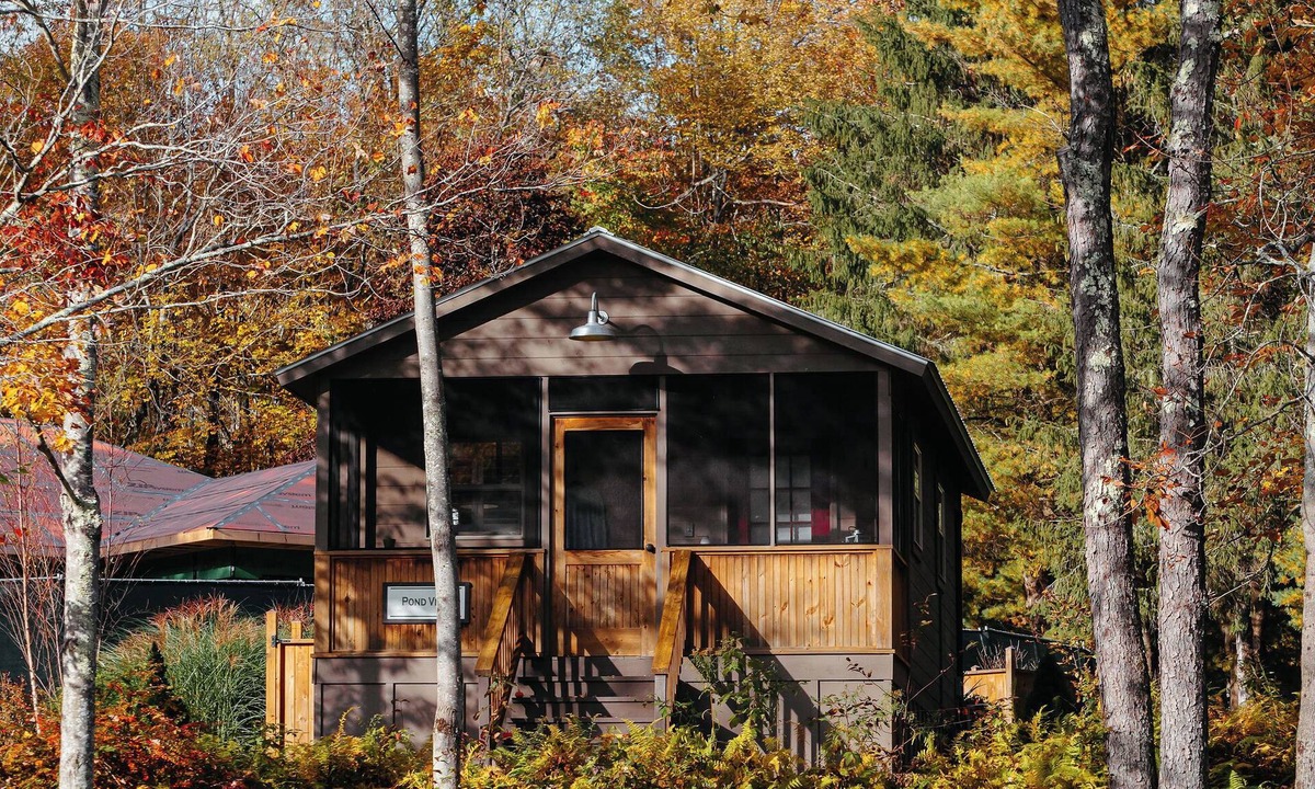Livingston Manor Resort | Luxury Cabin with Waterfront View