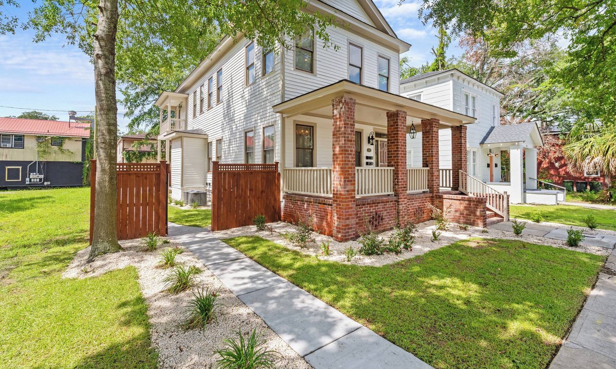 Cuyler - Brownsville Villa | Luxury Casa A