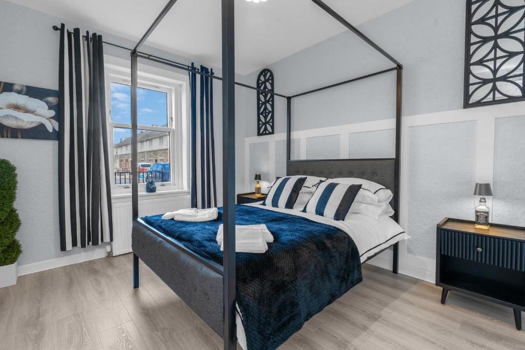 Inveresk Apartment | Luxury Central Hidden Gem