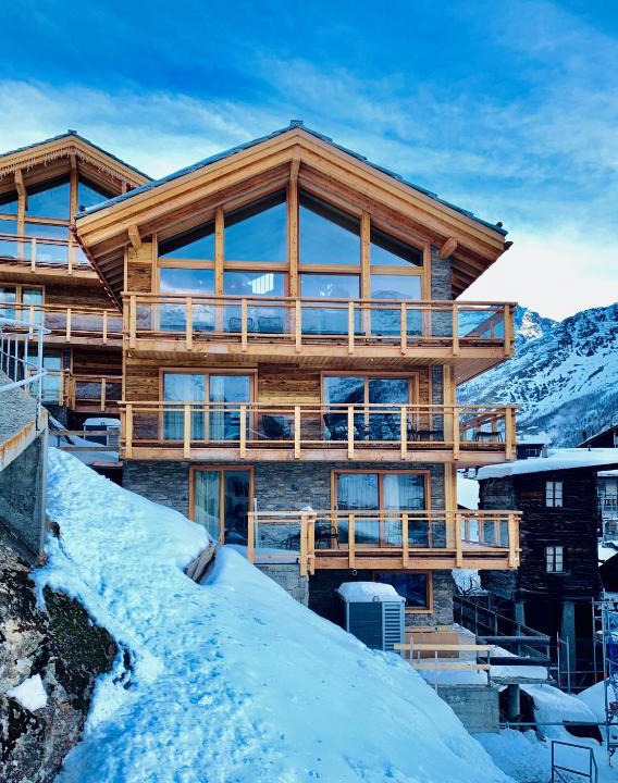 Saas-Fee Apartment | Luxury Chalet Engedi