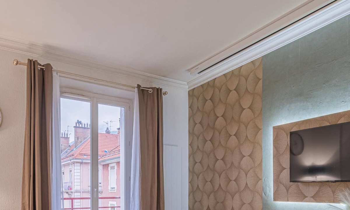 Quartier Chorier-Berriat Apartment | Luxury Cinephile - Netflix - 2 Balcons - Garage - Mini bar de Luxe