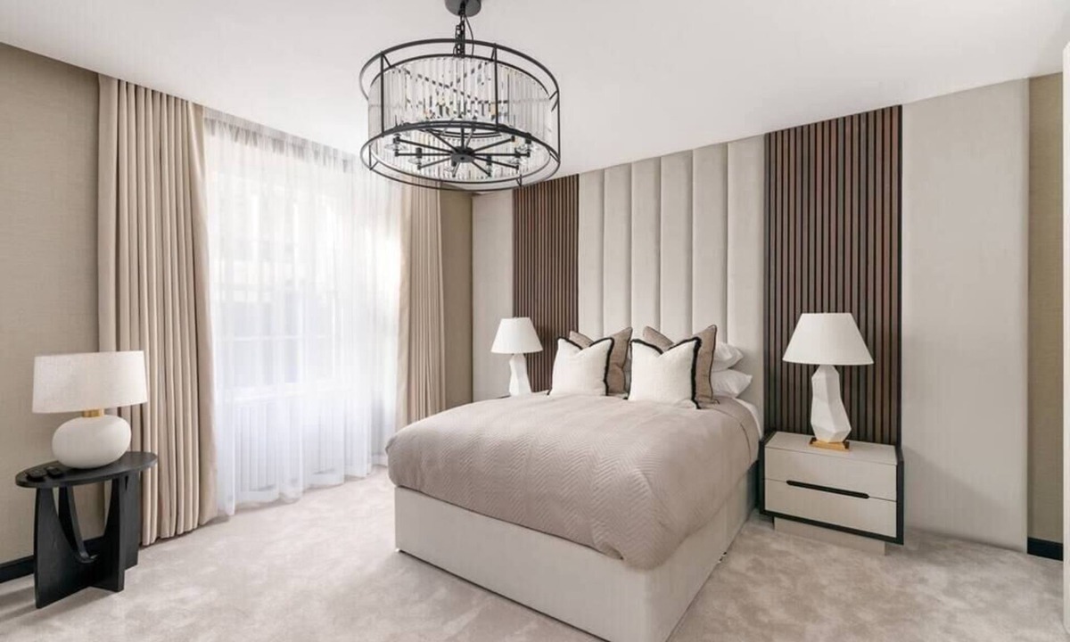 West End Apartment | Luxury City Centre Oasis ~ Lux Spa Bath ~ Romantic