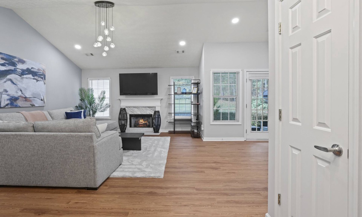 Lawrenceville House | Luxury, Comfort & Serenity!