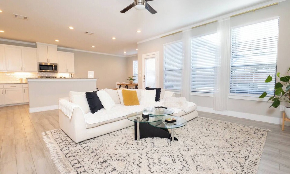 West Dallas House | ✨ Luxury Comfort Stay Near Downtown Dallas