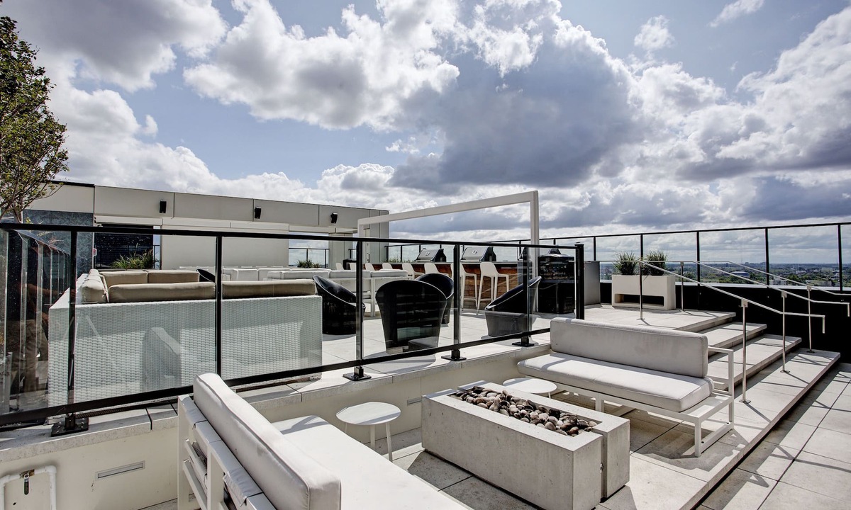 Downtown Montreal Condo | Luxury Condo in Downtown Montreal
