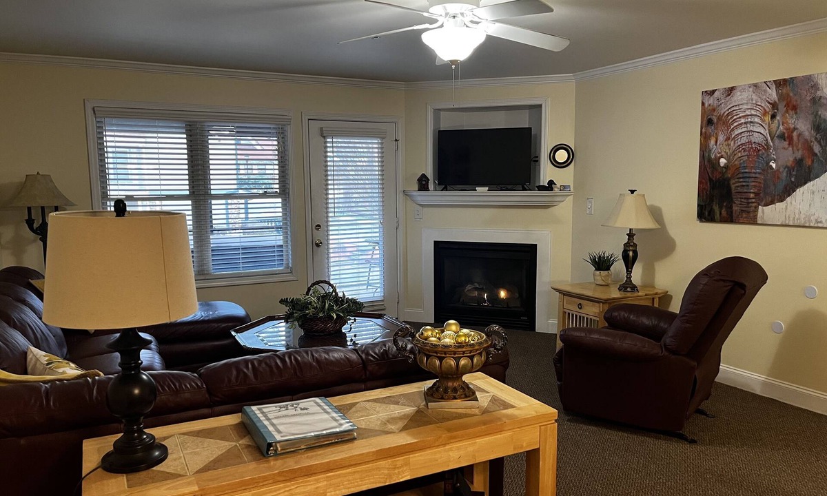 Helen Condo | Luxury Condo In Town