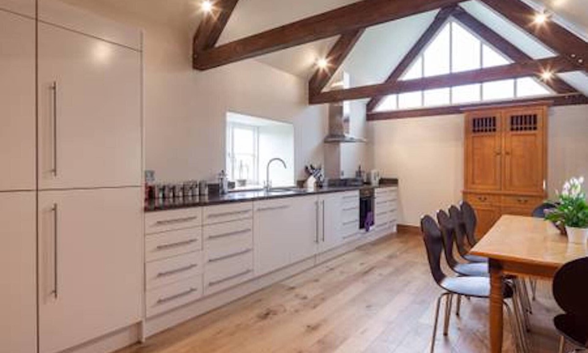 Faringdon House | Luxury cottage in idyllic setting (Sleeps 6)