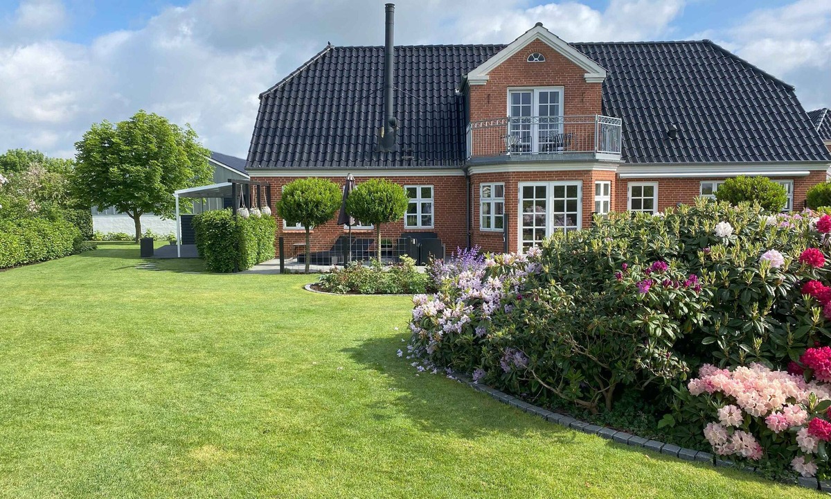 Haderslev House | Luxury country house in nature with wellness