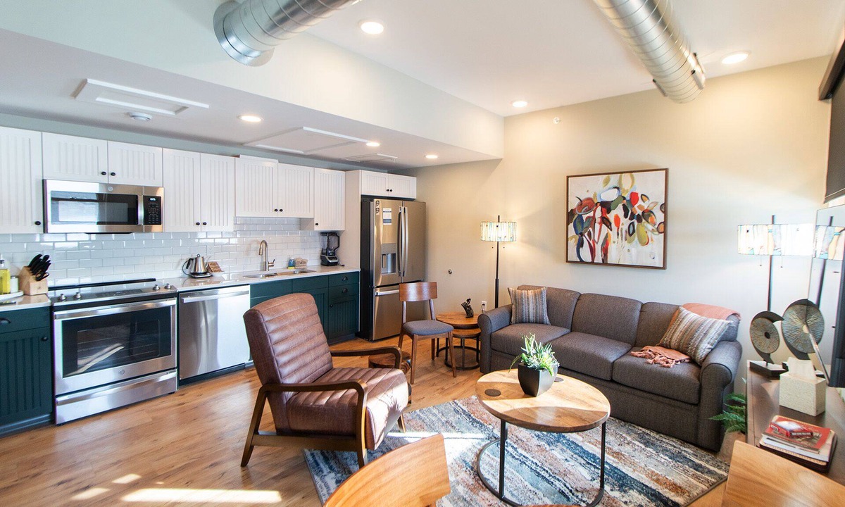 Duluth Apartment | Luxury Craft District Suites | Unit 202