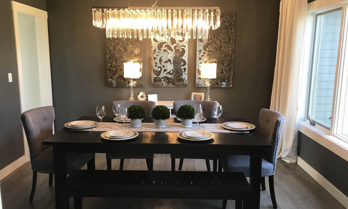 Byron House | Luxury Custom Home in Golf Community