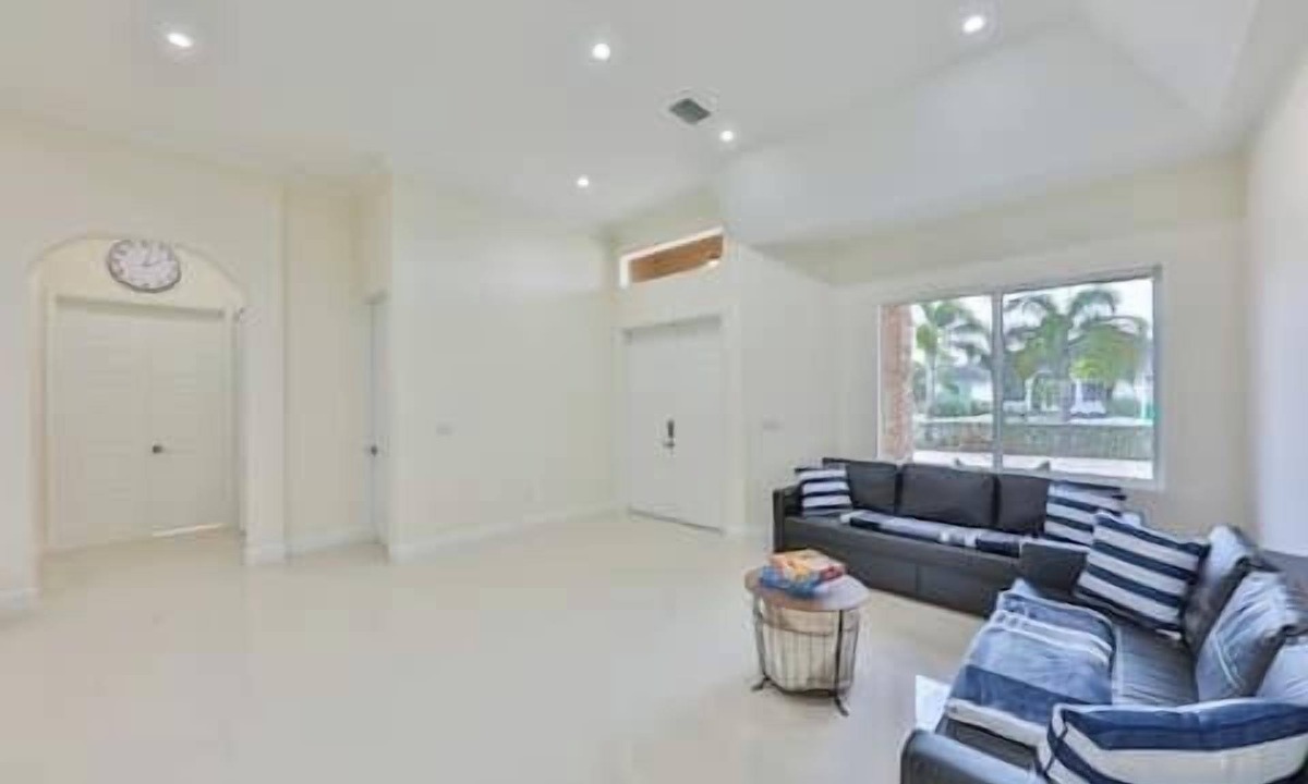 Davie House | Luxury Davie Rancho STR-6114
