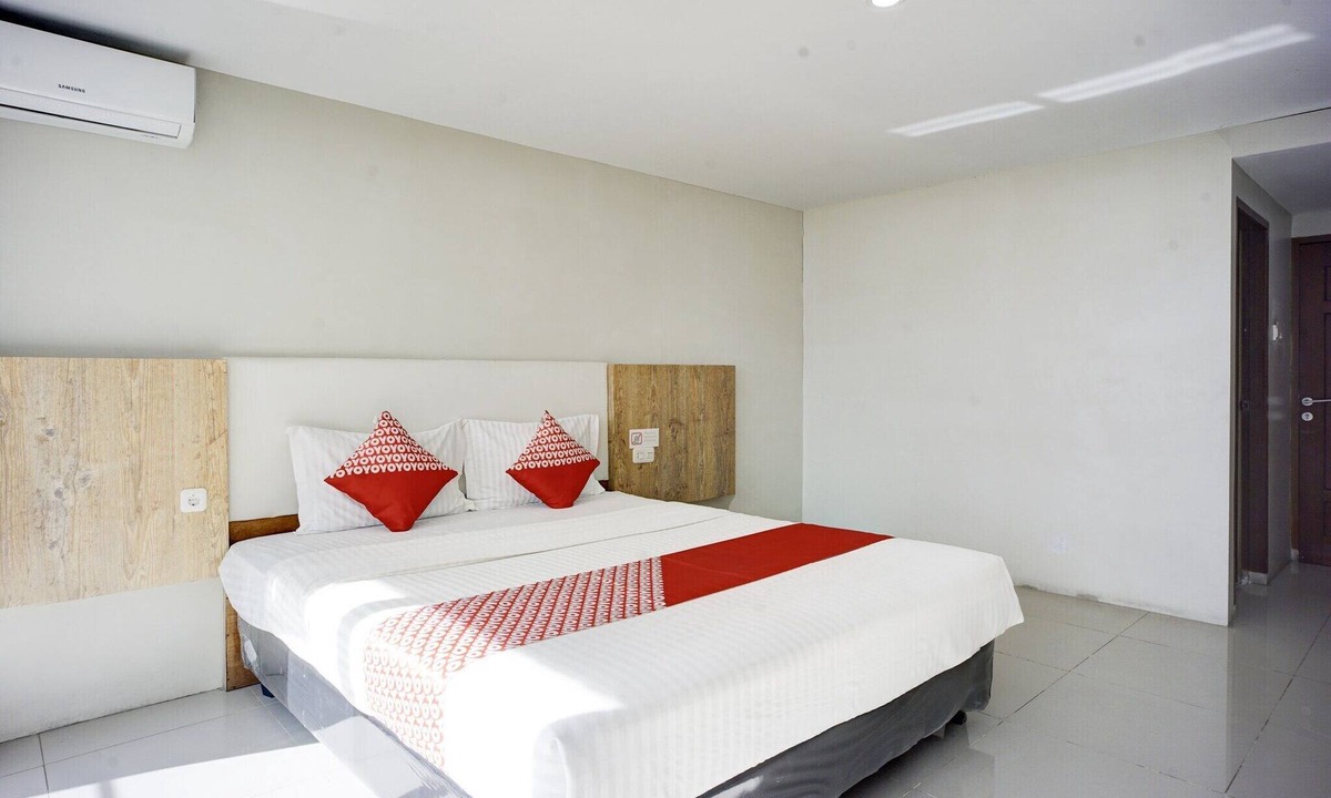 Ambarita House | Luxury Deluxe DBL Retreat W/Free WiFi and Parking
