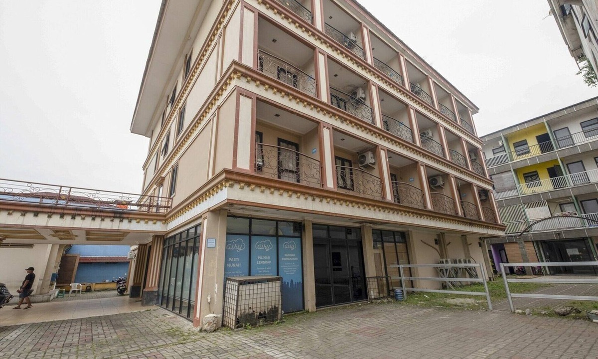 Cibubur House | Luxury Deluxe DBL Retreat W/Free WiFi and Parking