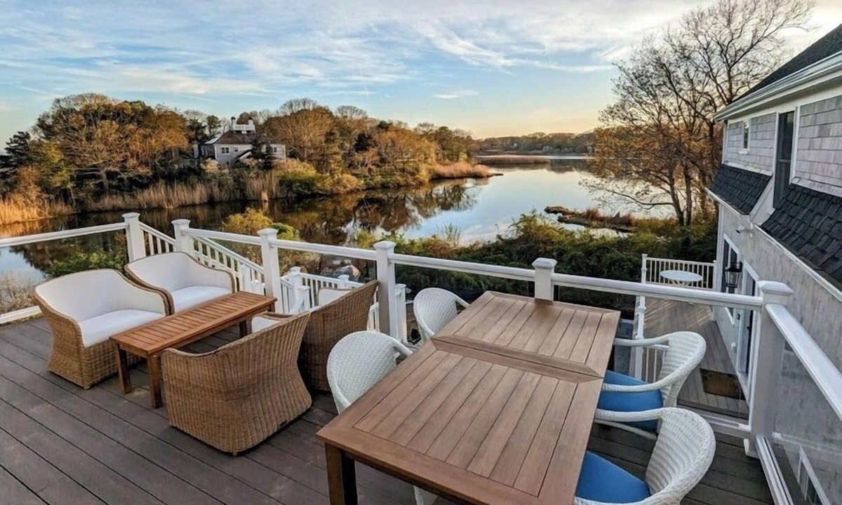 Hyannis House | Luxury designer Cape Cod rental RPMS141