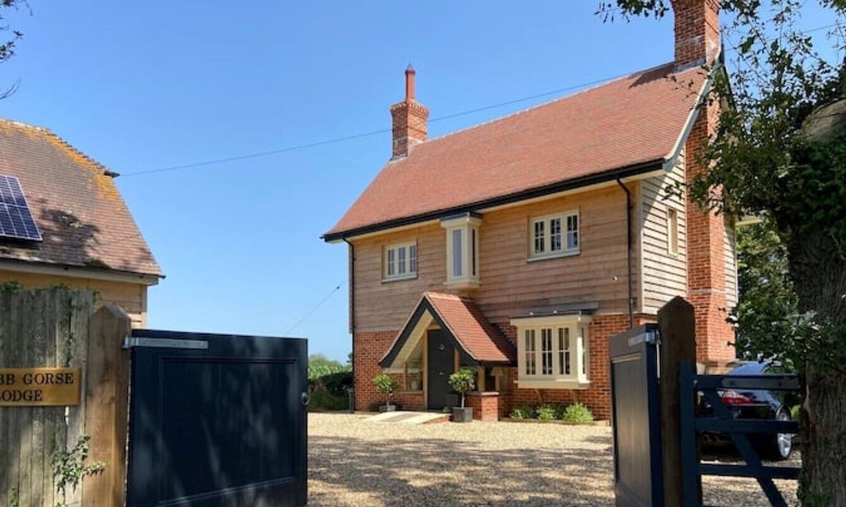 Bucklers Hard Cottage | Luxury Detached House in Exceptional Location