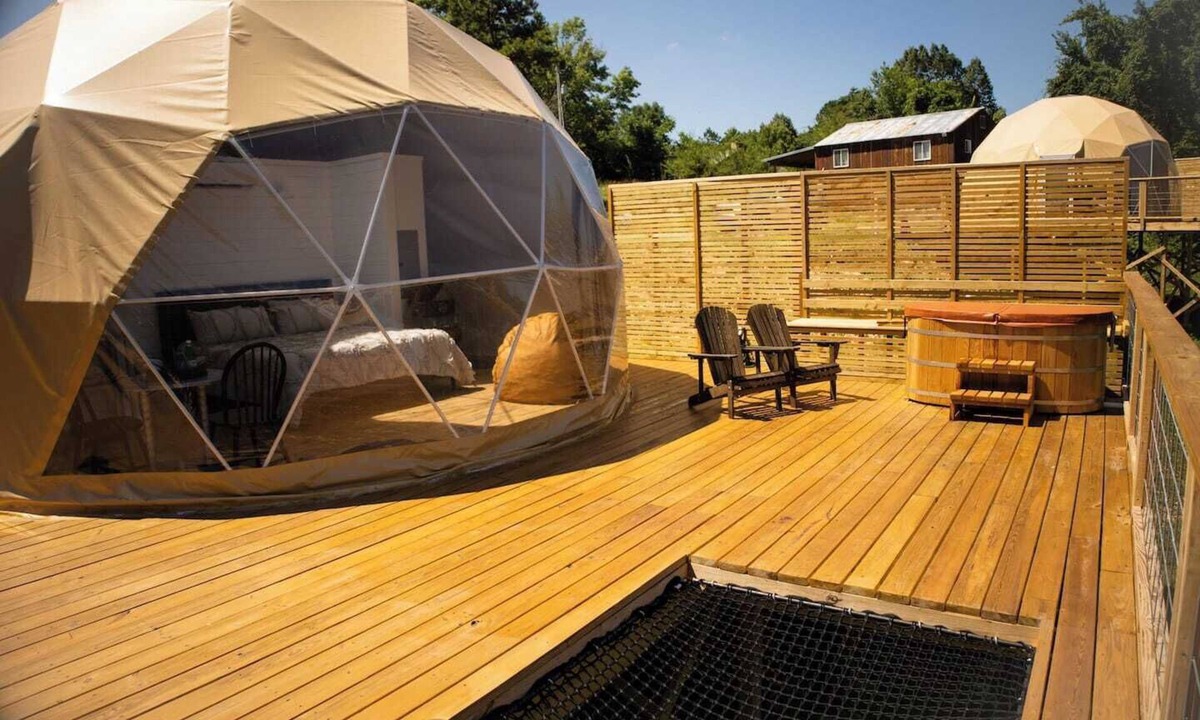 Eureka Springs Apartment | Luxury Dome at Fox Wood, with Cedar Hot Tub on large deck, built-in hammock and mountain views, only 15 minutes from downtown Eureka Springs and 8 minutes from Beaver Lake.