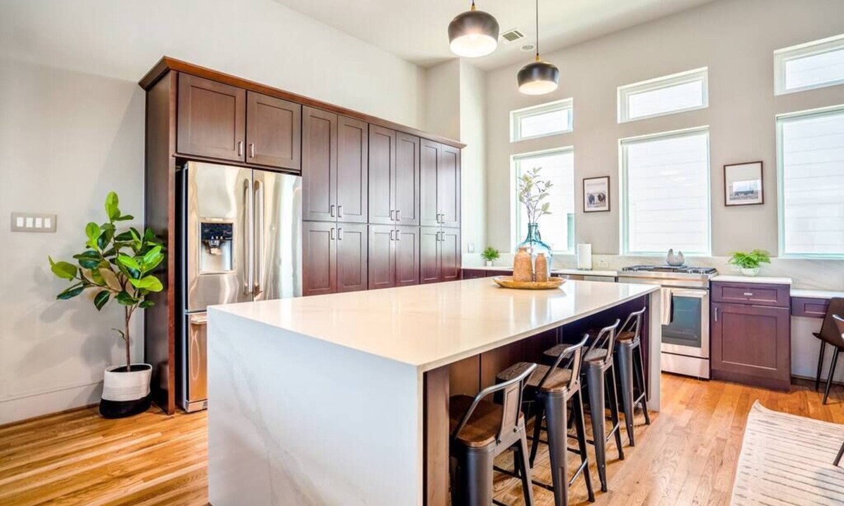 South Central Houston House | Luxury Downtown Getaway With Breathtaking Views