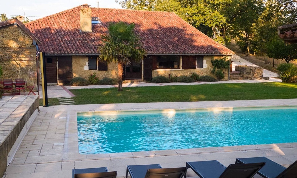 Peyrusse-Grande Villa | Luxury Escape: Pool & Sauna