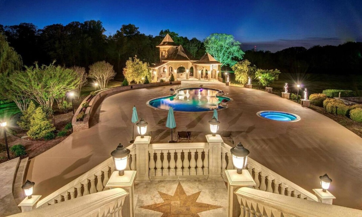 Darnestown House | Luxury Estate for Filming