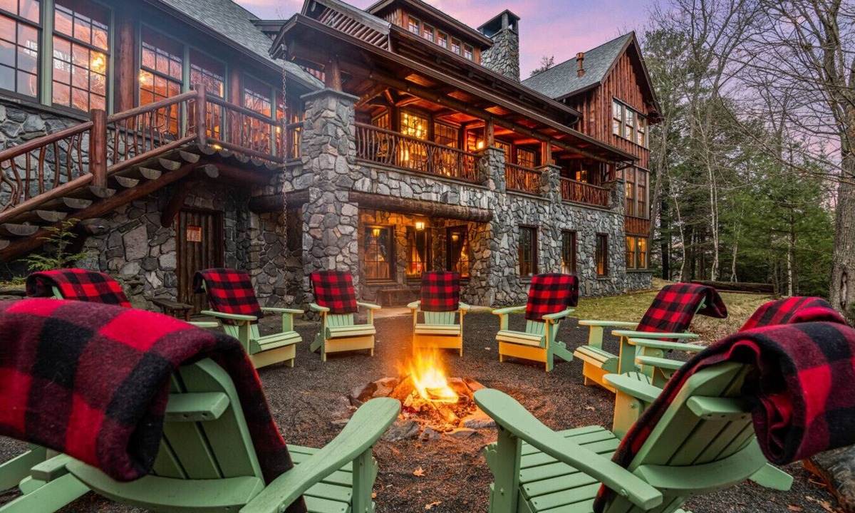Hayward Cabin | Luxury Estate on Tiger Cat Flowage