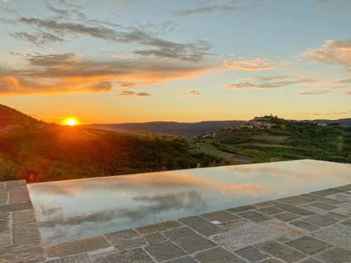 Motovun Villa | Luxury estate with 6 hectares land near hilltop town Motovun