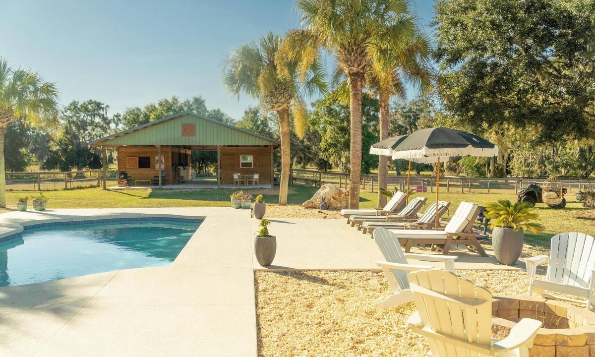 Williston Other | Luxury Farm near Show grounds & Devils den/Springs