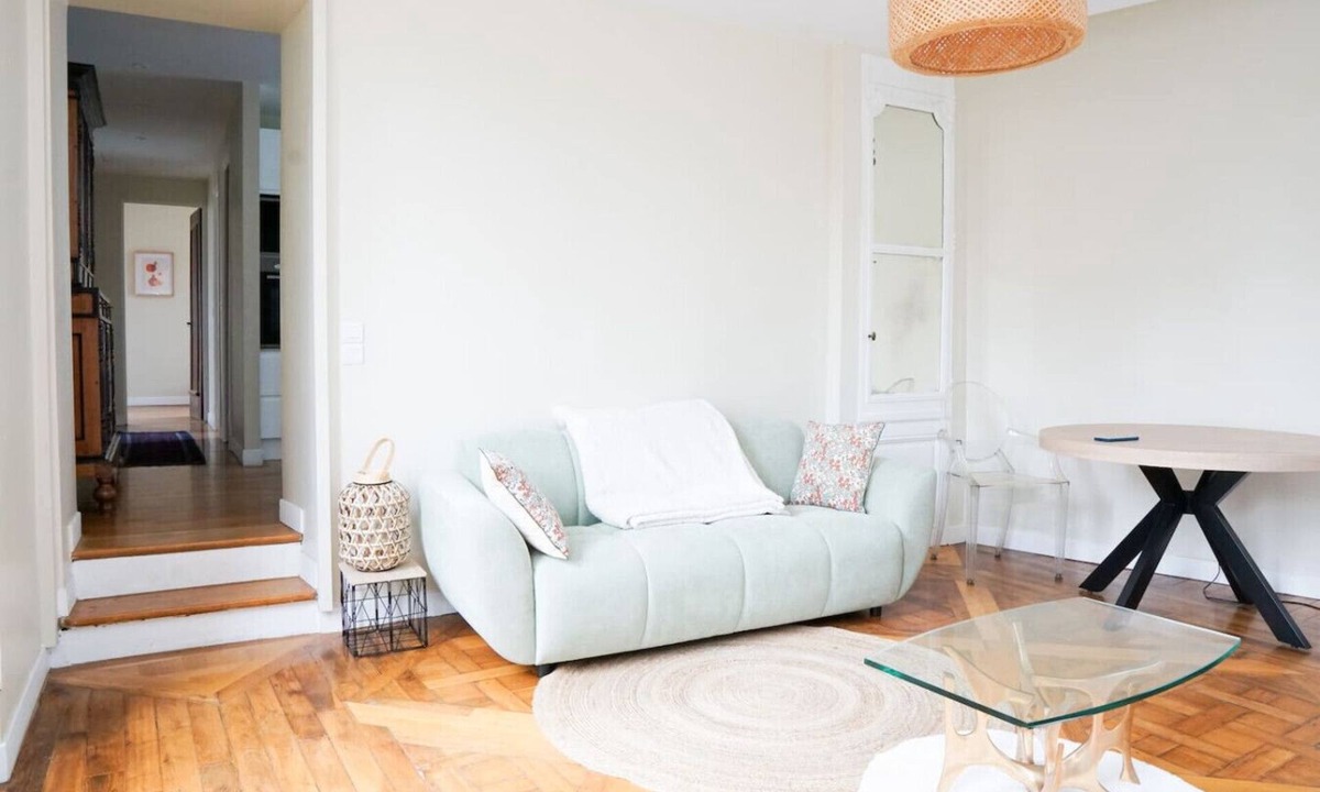 Versailles Apartment | Luxury flat with 2 bedrooms, terrasse in downtown