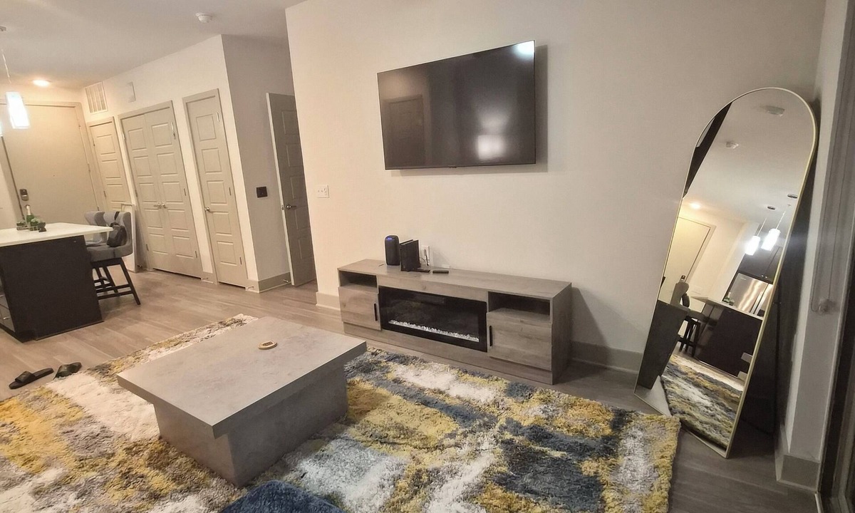 Frisco Original Donation Apartment | Luxury Frisco with 2 queen beds sleeps 4 Universal kids resort, FIFA Stay!