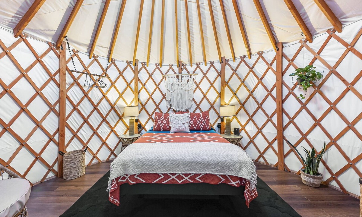 Aransas Pass Cabin | Luxury Glamping Yurt on 1 acre!
