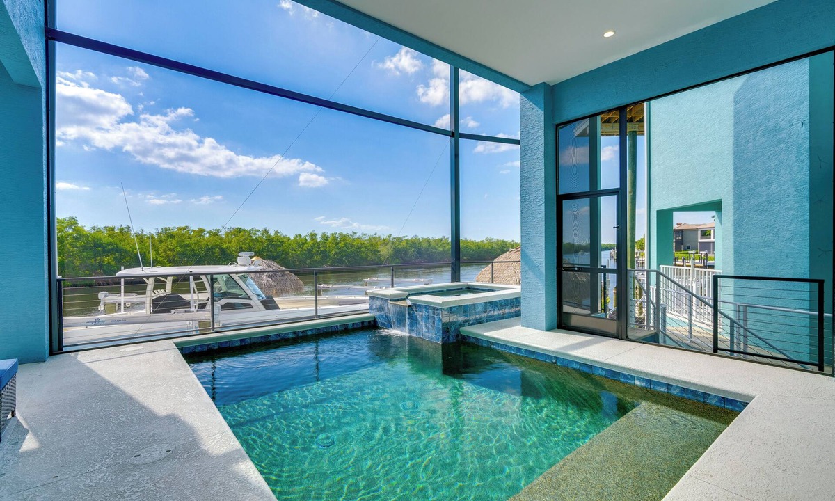 Cape Harbour House | Luxury Group Escape in Cape Coral’s Cape Harbour!