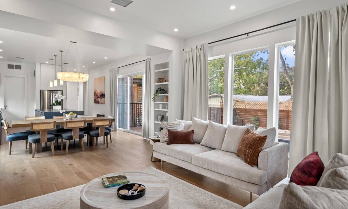 Galindo Cottage | Luxury Group Retreat - Pool, Hot Tub, EV Charger