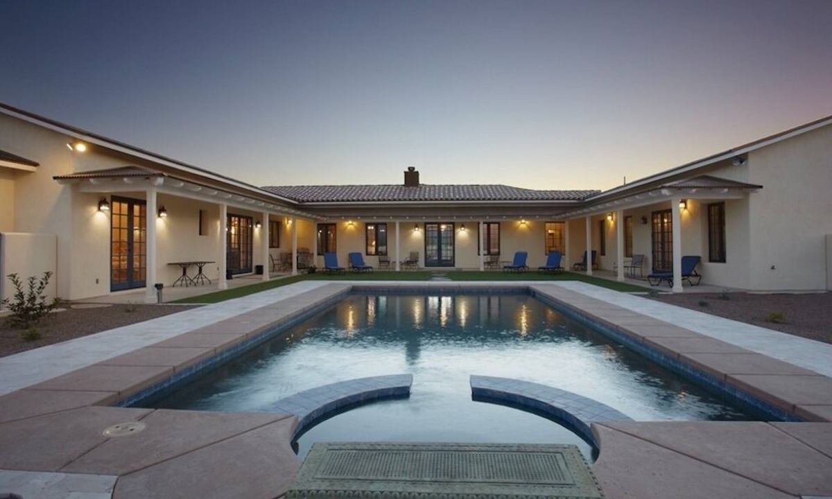 Tubac House | Luxury Hacienda On 5 Acres . Pool & Spa . Gourmet Kit . Golf .
