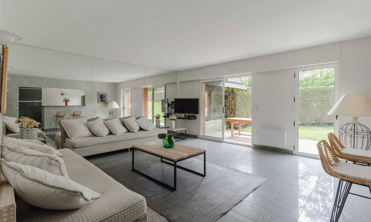 Deauville Apartment | Luxury haven with pool, tennis and large garden
