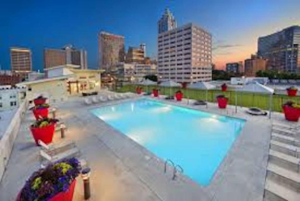 SoNo Apartment | Luxury Highrise Loft Downtown ATL