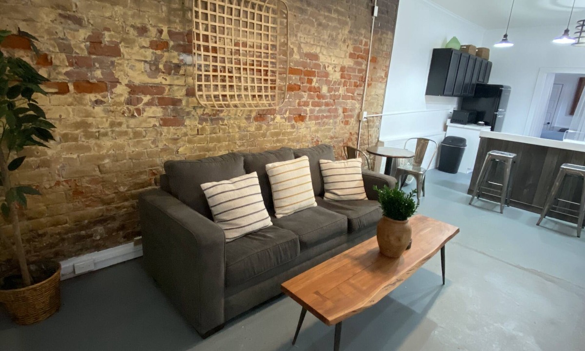 French Quarter House | Luxury & Historic French Quarter Gem
