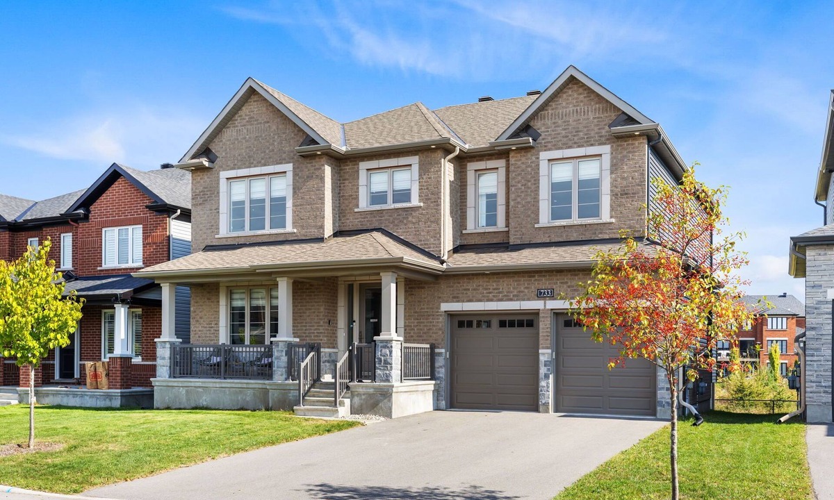 Ottawa Division House | Luxury home: 733 Coast Circle Manotick, Ottawa.n30 nights minimum stay.