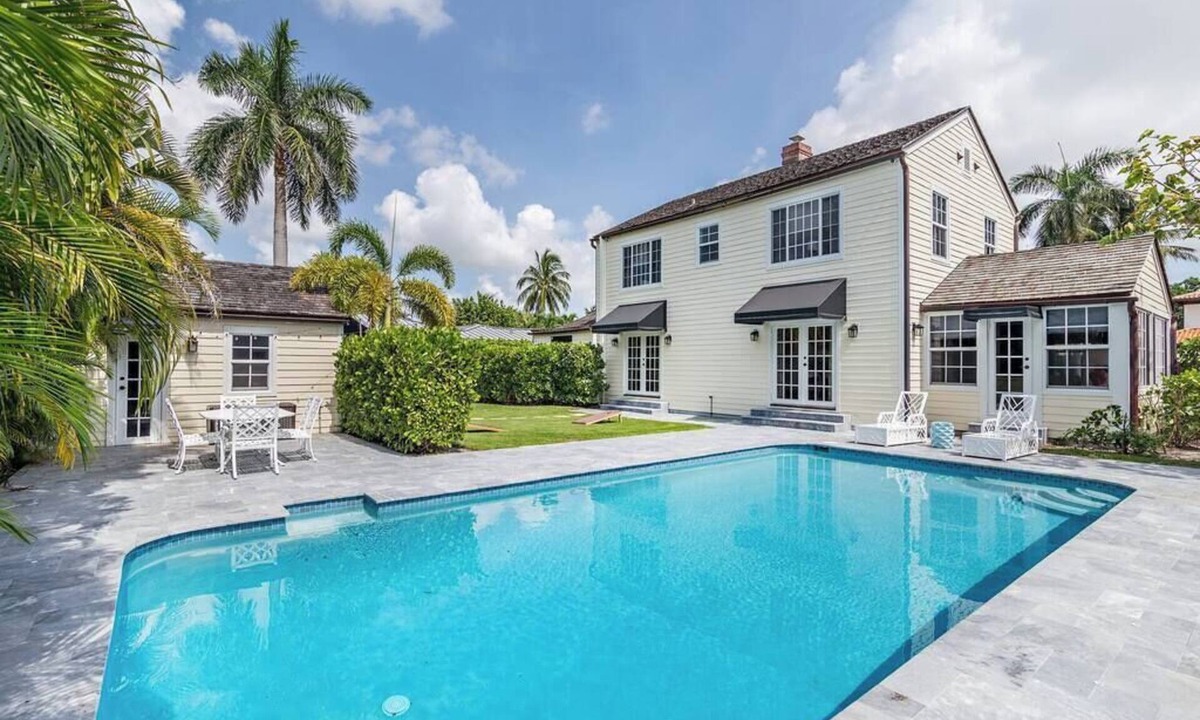 Southside House | Luxury home w/heated pool & private casita + BBQ