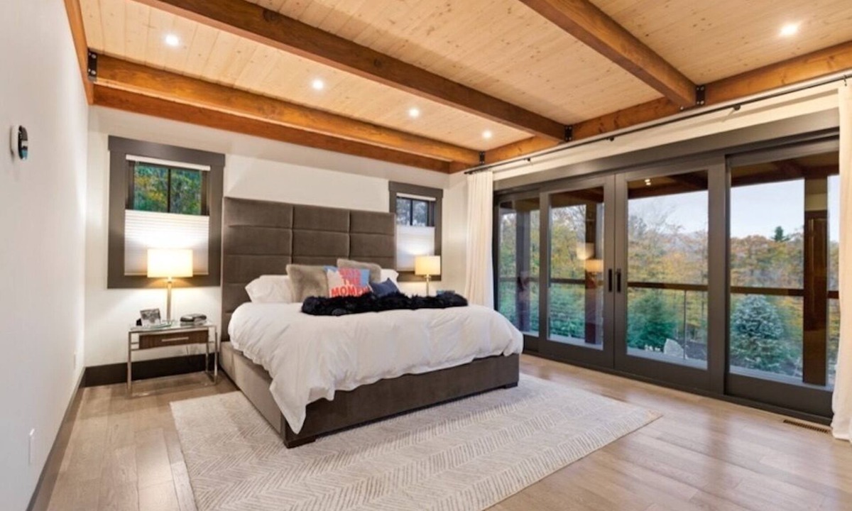 Glen House | Luxury Home with Breathtaking Mountain Views