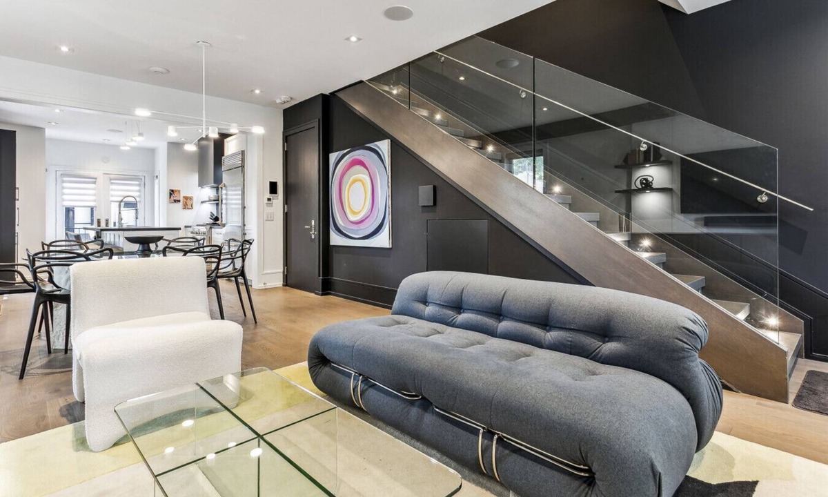 Yorkville House | Luxury Home Yorkville 3bed3bath