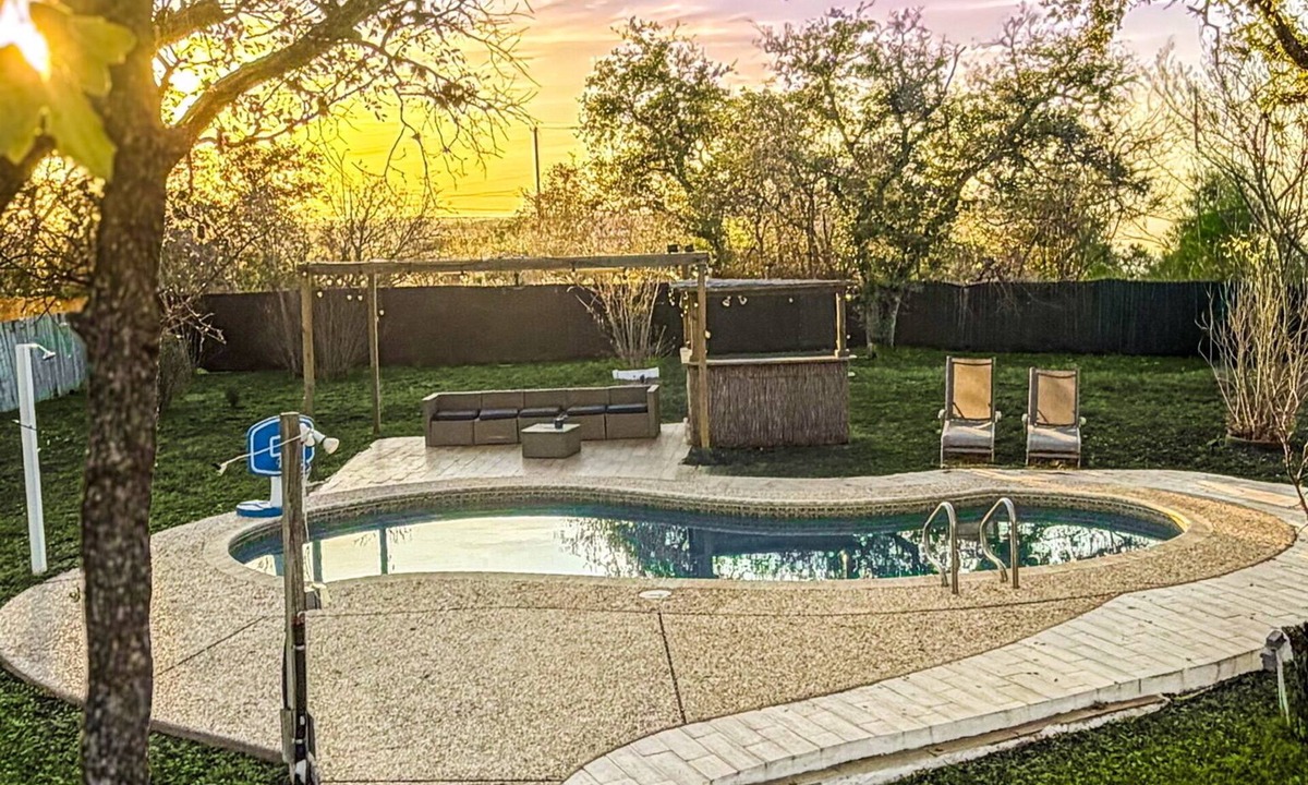 Oak Creek House | luxury house 1 min away from seaWorldn10 min from Lockland base!
