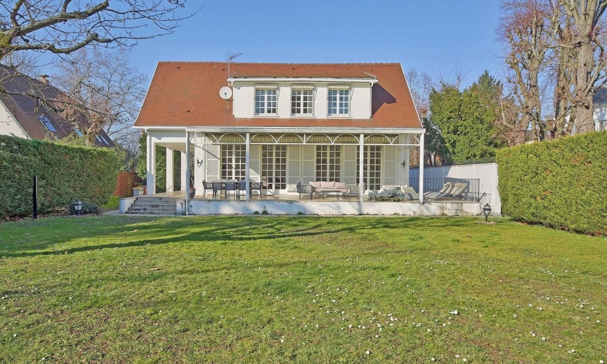 Le Vesinet House | LUXURY HOUSE FOR PARIS JO 2024