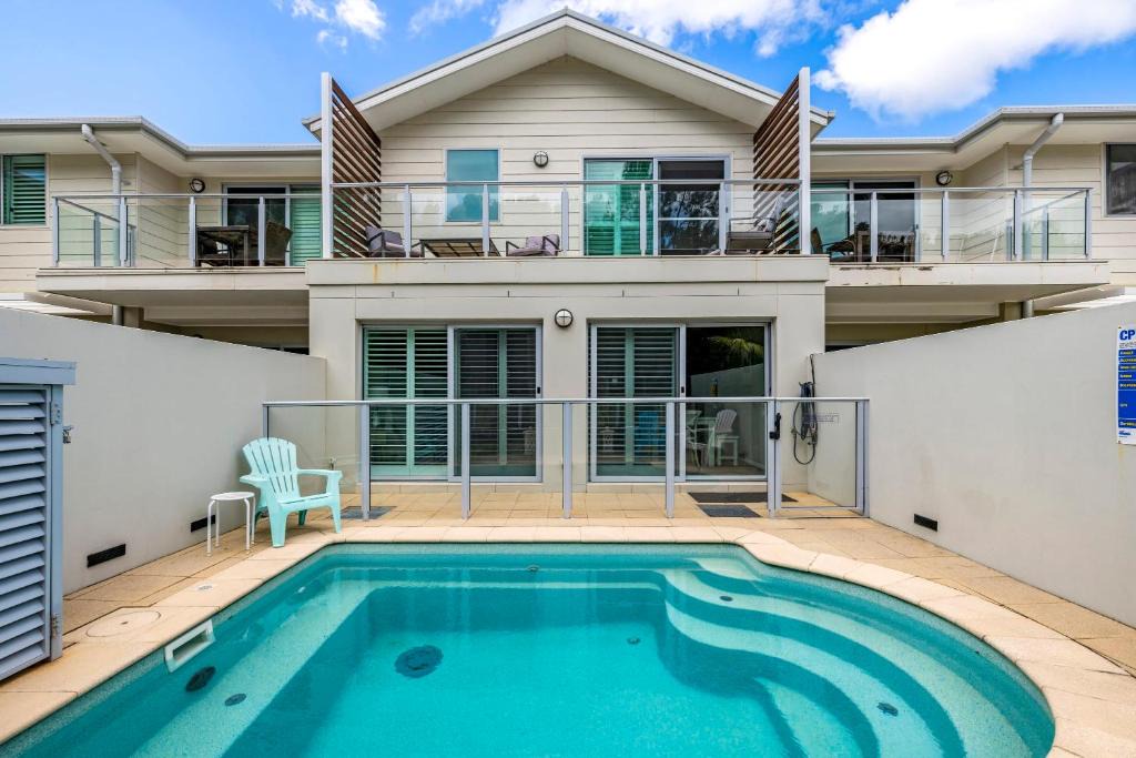 Salamander Bay Apartment | Luxury in Oaks Pacific Blue!