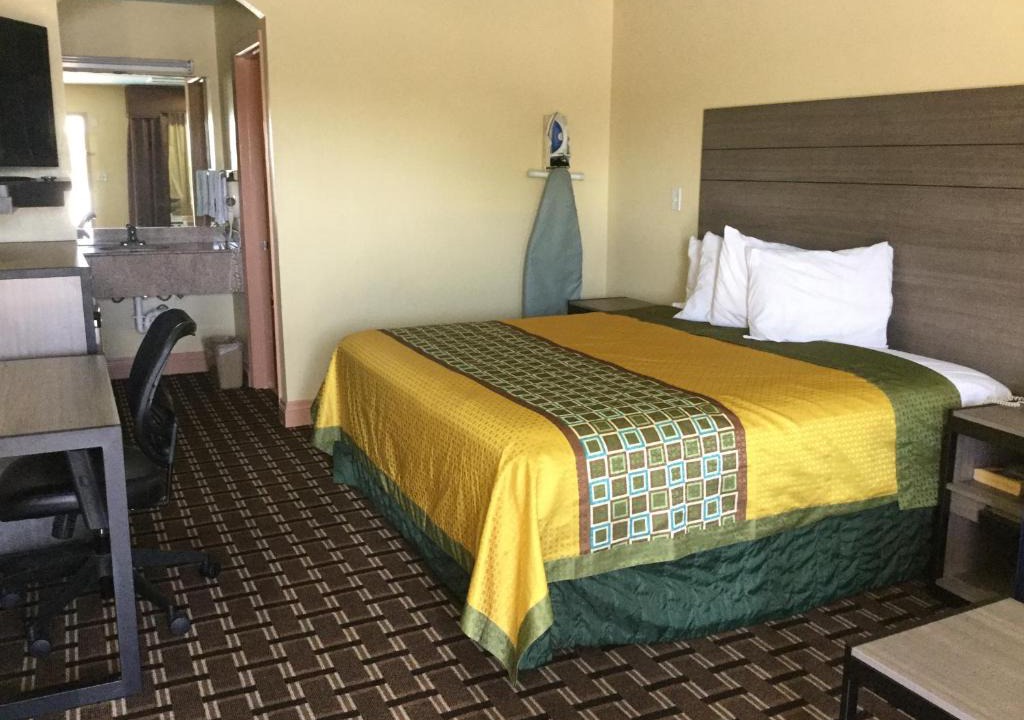 Lackland Terrace Hotel | Luxury Inn and Suites Seaworld