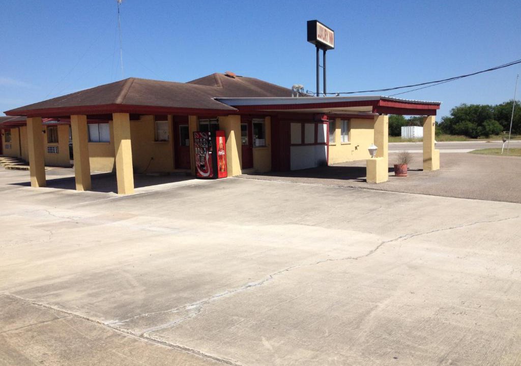 George West Hotel | Luxury Inn