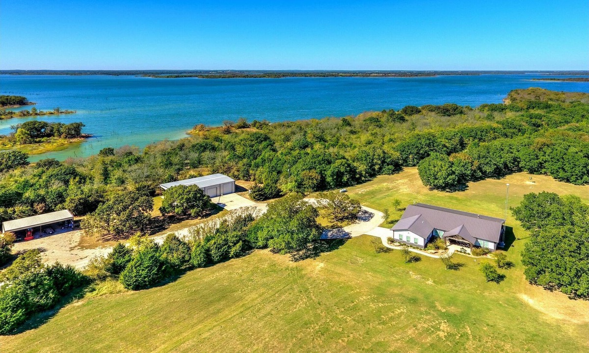 Pilot Point Other | Luxury Lake Farmhouse Retreat - Fishing Pond + Sunset Views