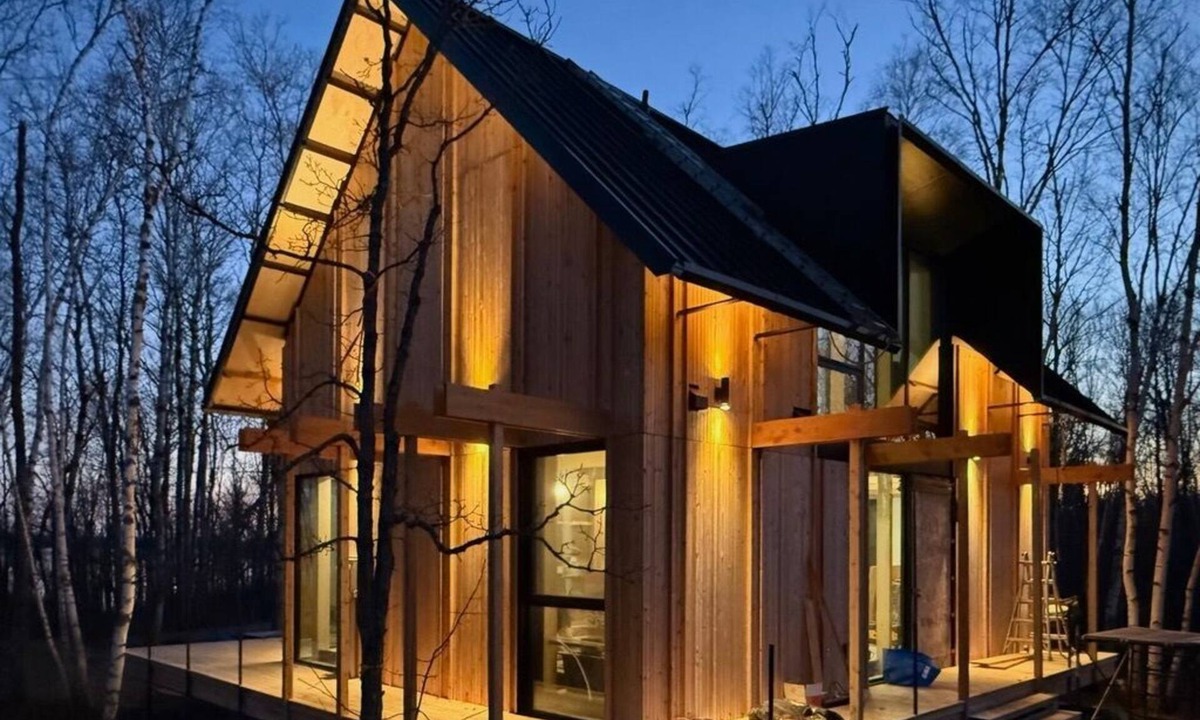 Lac du Bonnet House | Luxury Lake Front Cottage
