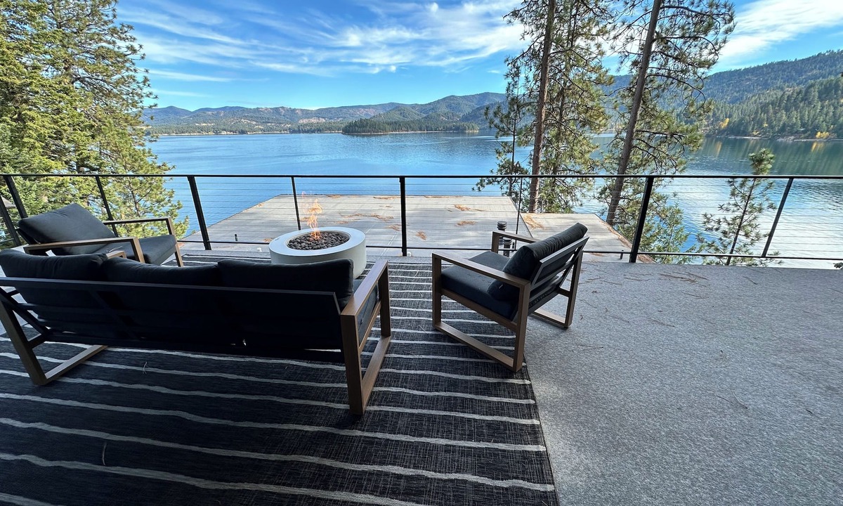 Clarksville House | Luxury Lake View with Sauna