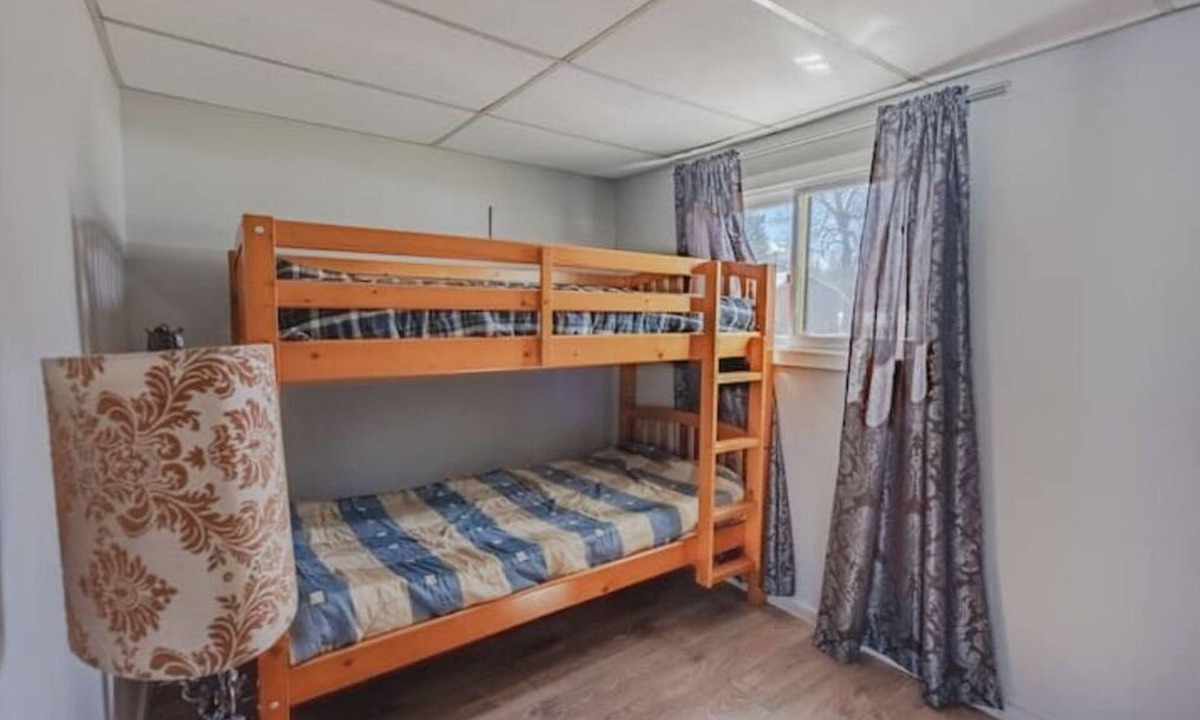 Frontenac Cabin | Luxury Lakefront Cottage